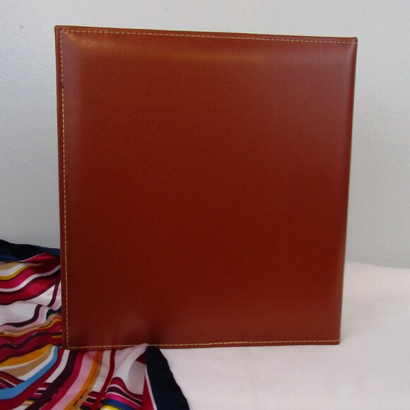 Bindertek Premium Leather 3-Ring Binder/Photo Album - 1st of 8 - Picture 3 of 7